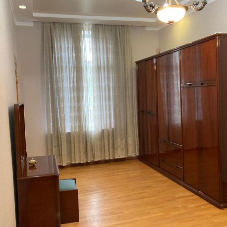 House Nag Apartment Kutaisi Bagian luar foto